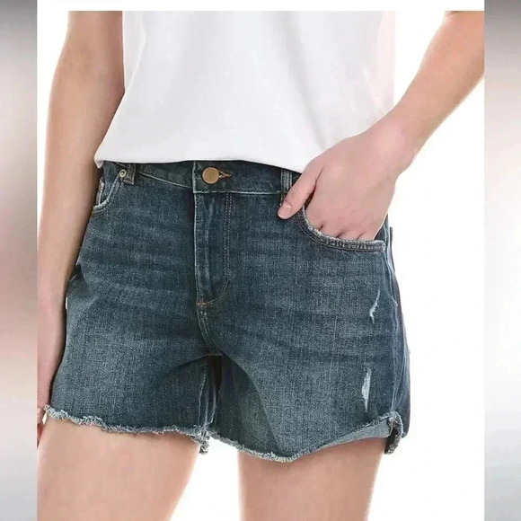 DL961 Karlie Boyfriend Short size 26 EUC - Picture 1 of 8